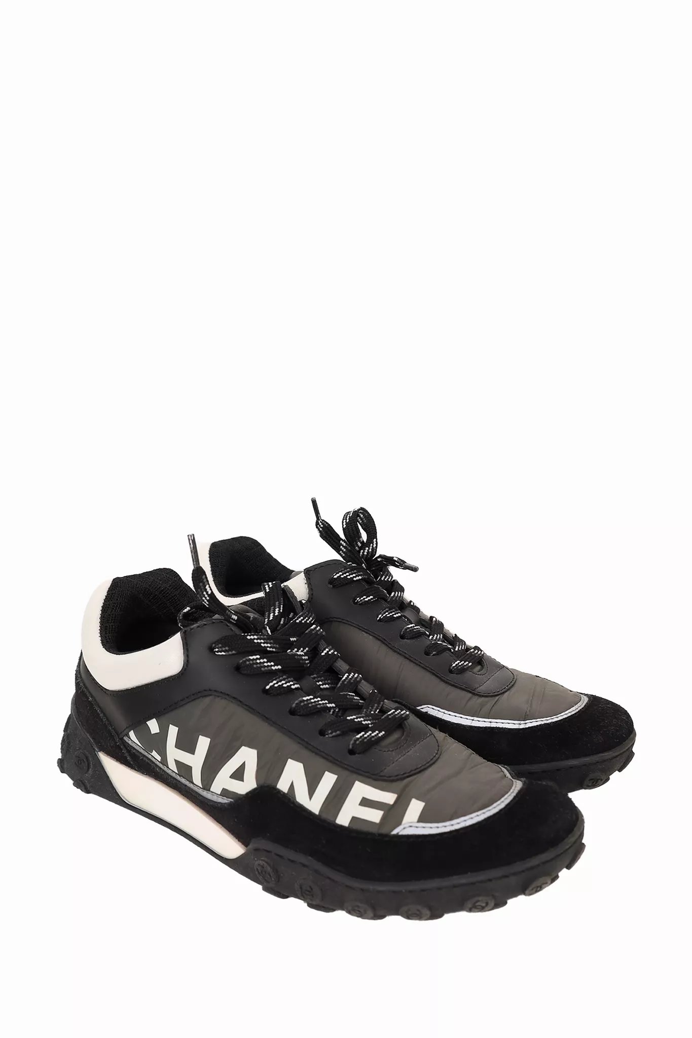 Chanel Black Nylon/Suede CC Logo Low Top Sneaker Size 37.5