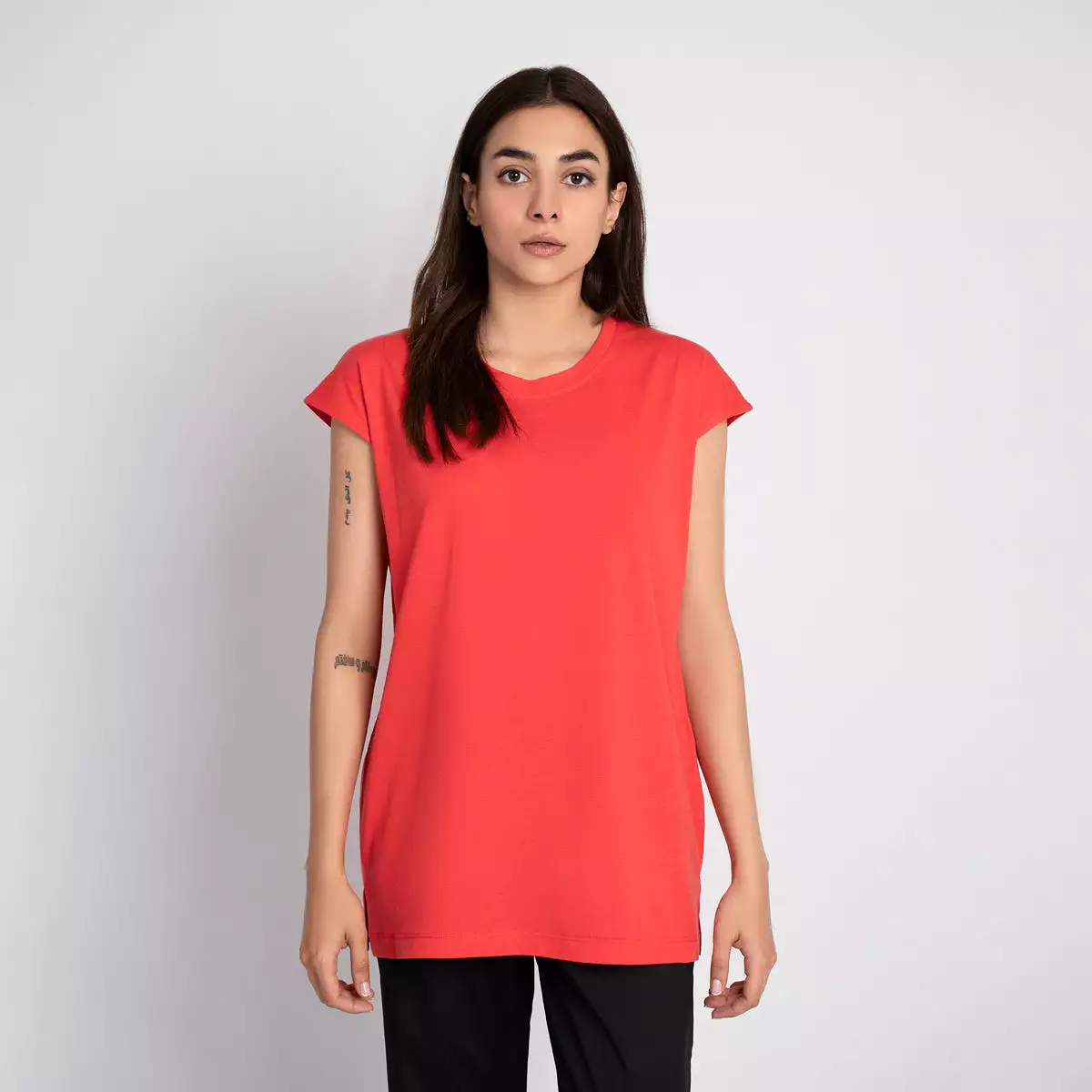 Crew Neck Side Slit T Shirt - HSSW1230018