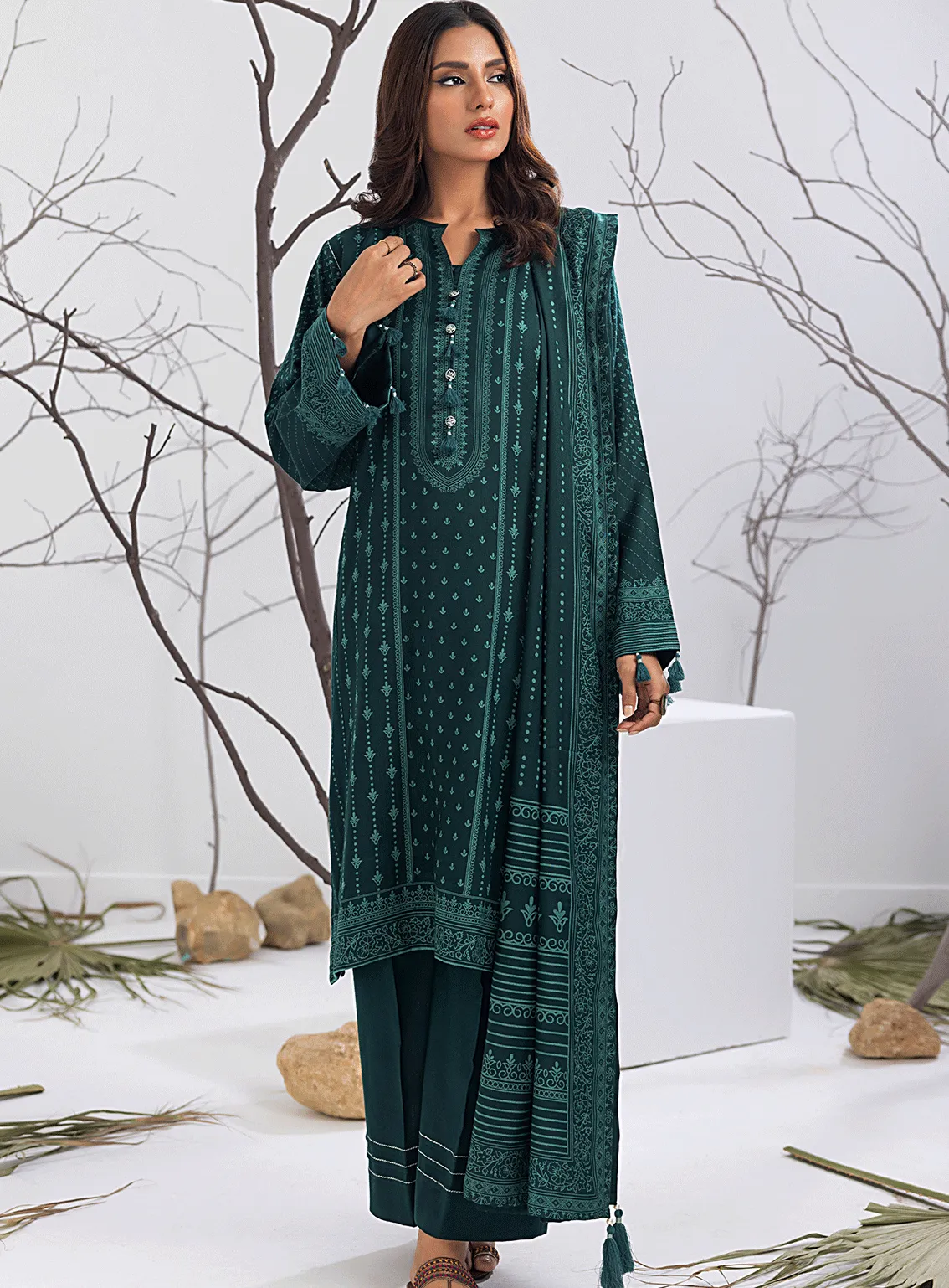 Lakhany Printed Cashmi Vool Unstitched 3 Piece Suit - LSM23CV LG-SR-0153-B