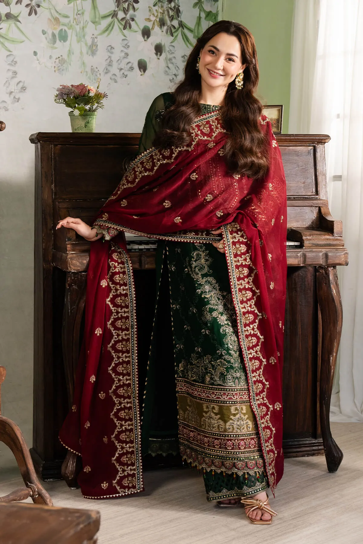 Naina by Imrozia Embroidered Chiffon Unstitched 3Pc Suit I-194 Nafay