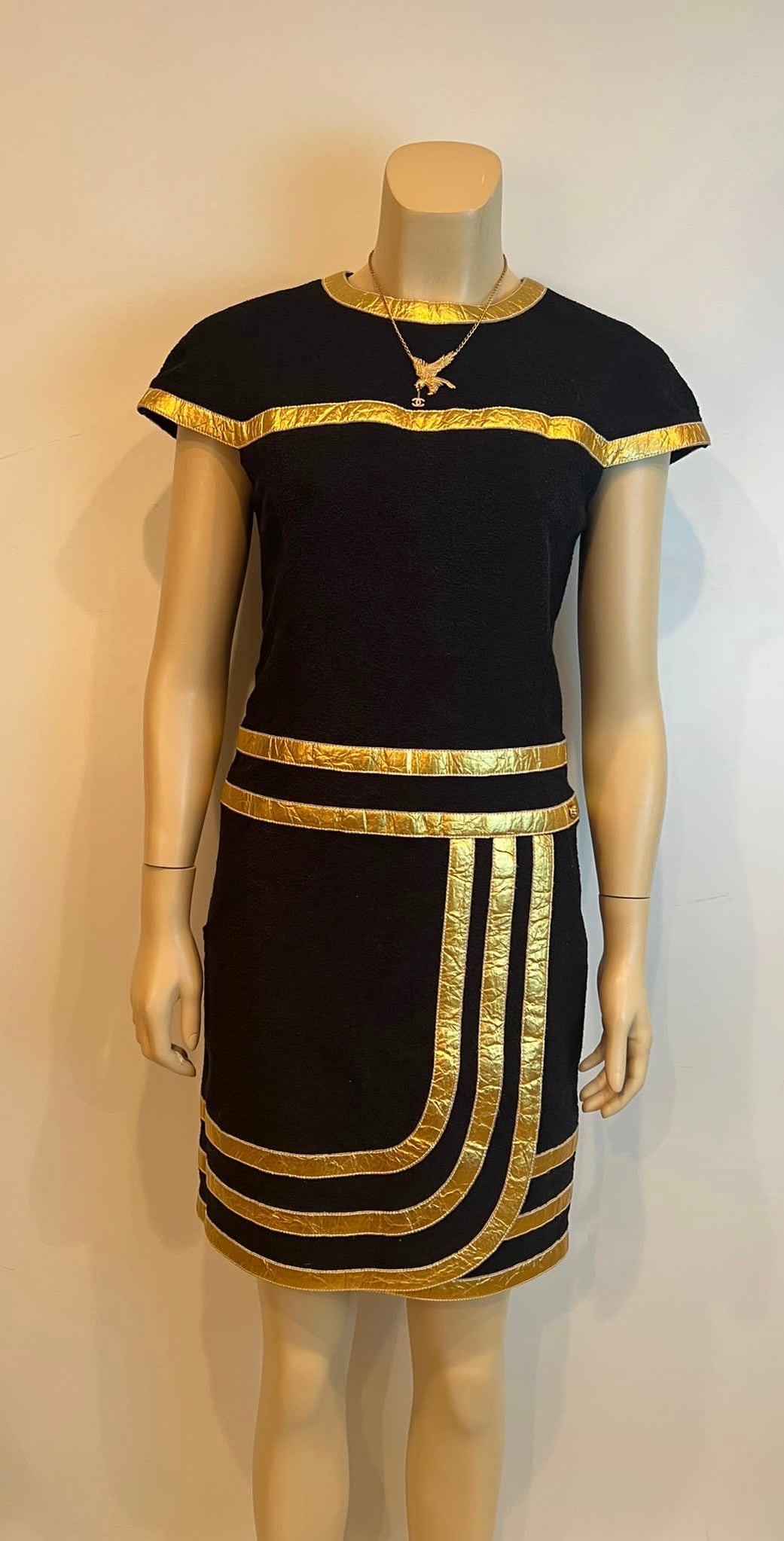 NWT Chanel 19A 2019 Fall Paris Egypt Runway Black Gold Leather Trim Dress FR 34 US 4