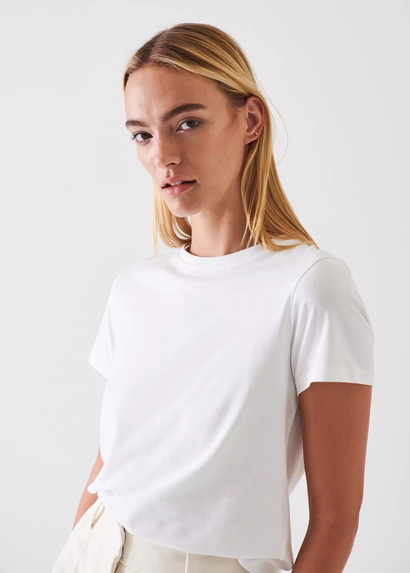 PIMA COTTON STRETCH SLIM T-SHIRT