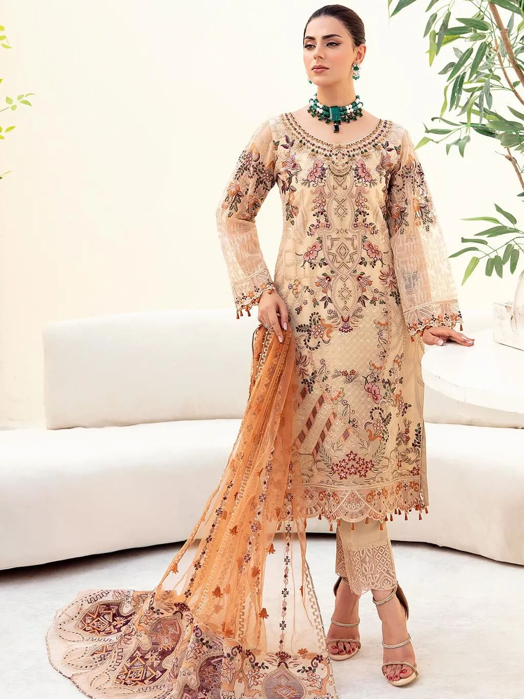 Ramsha Minhal Vol-09 Embroidered Organza Unstitched 3Pc Suit M-901