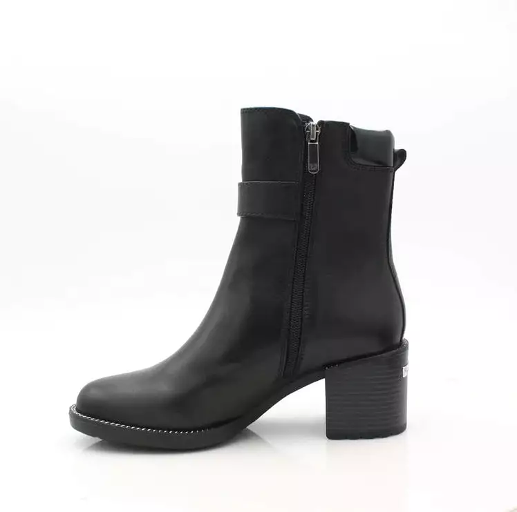 Regarde Le Ciel Elly-21 Black Leather Ankle Boot