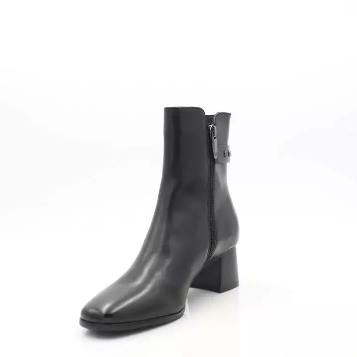 Regarde Le Ciel Ines-68 Black Leather Ankle Boot