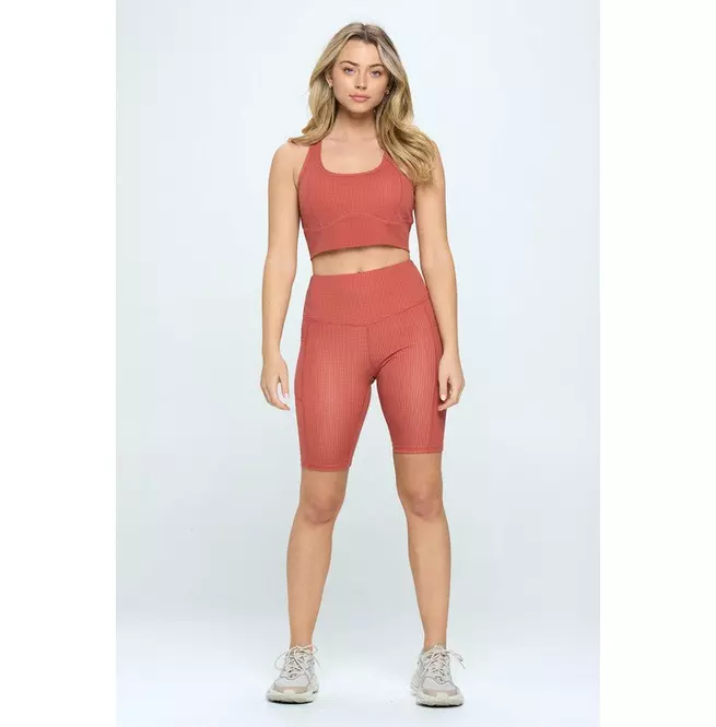 Women's Gingham Print Activewear Set - Gym Wear