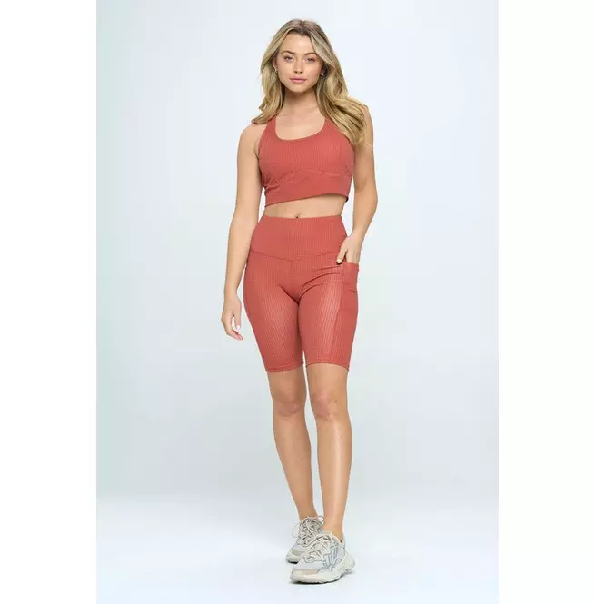 Women's Gingham Print Activewear Set - Gym Wear