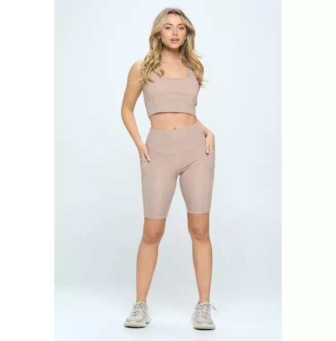 Women's Gingham Print Activewear Set - Gym Wear